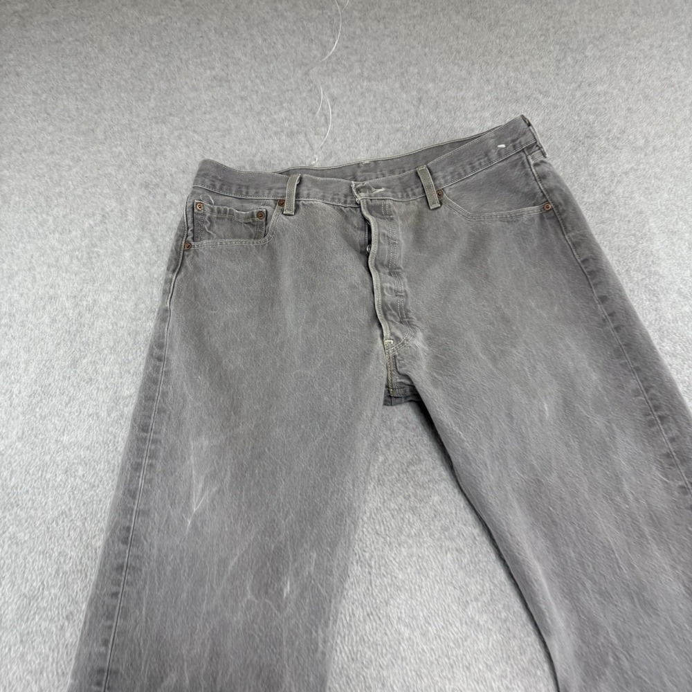 Levis 501 Original Straight Leg Jeans Mens 34x29 Light Grey Button Fly Denim - Picture 11 of 12